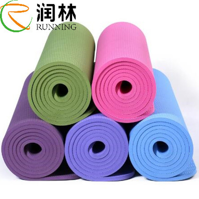 Многофункциональная циновка йоги PVC удобная для тренировки спорта